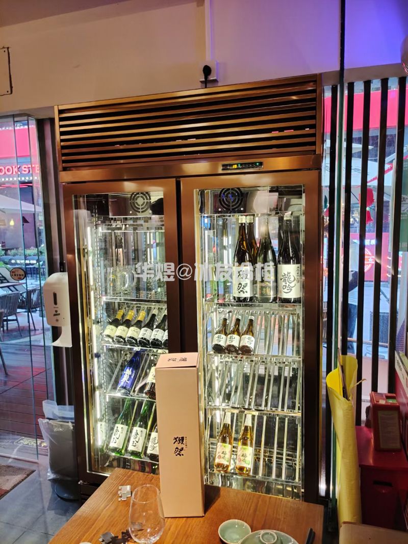 四面玻璃红酒展示柜商端玫瑰金恒温酒柜(图4)