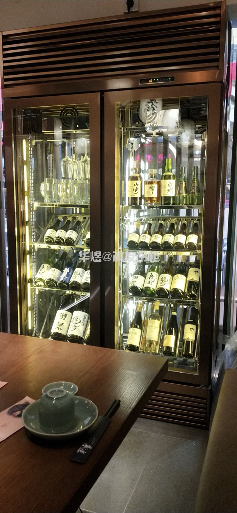 四面玻璃红酒展示柜商端玫瑰金恒温酒柜(图8)